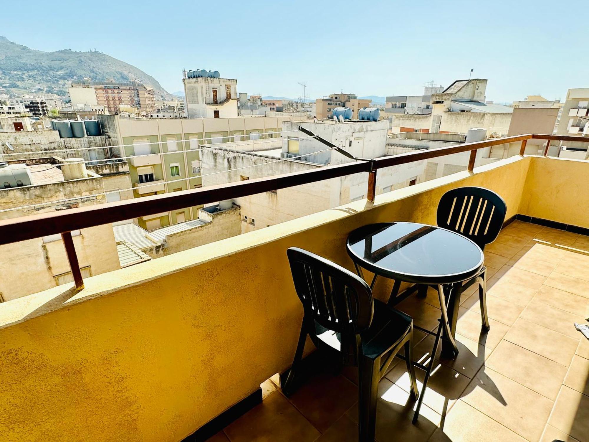 Attico Milanti - Parcheggio Privato Apartman Trapani Kültér fotó